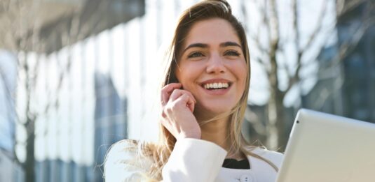 Dantų balinimas – laikas pasikeisti ir susigrąžinti baltą šypseną